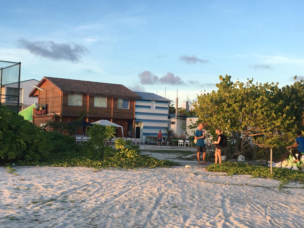 Sunset Holidays Хураа Екстериор снимка